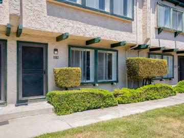 1031 Clyde Ave 1102