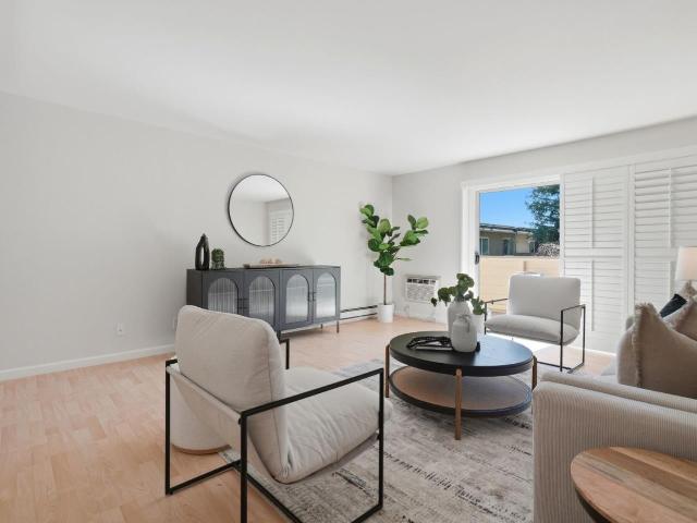 1031 Crestview Dr, Unit 305, Mountain View, CA 94040 | MLS #ML82040