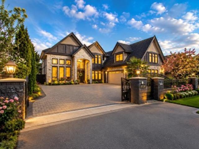 10320 Dennis Crescent, Richmond, BC, V7A 3R8 house for sale | Listing ID R3163 | Royal LePage