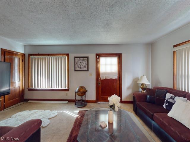 10321 Dove Avenue