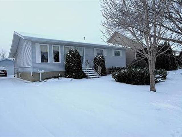 10326 Henderson Drive, North Battleford, SK, S9A 3Y9 house for sale | Listing ID SK025410 | Royal LePage