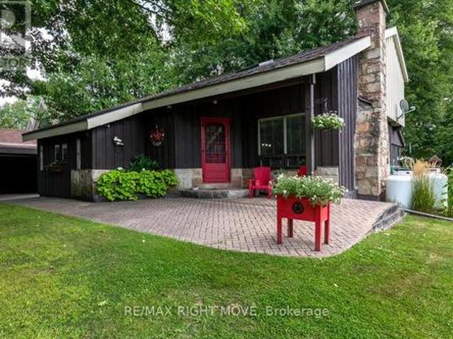 1032 Cowbell Lane, Gravenhurst, ON, P0E 1N0 house for sale | Listing ID X13665 | Royal LePage