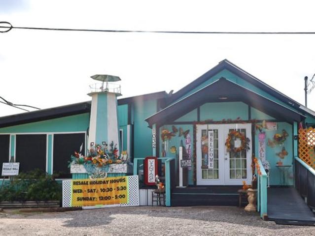 1032 Grand Ave, Bacliff, TX 77518