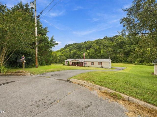 1032 Pleasant Drive
