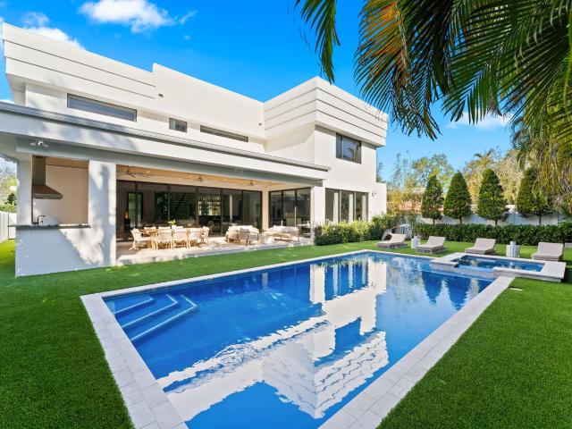 1032 SE 12th Way, Fort Lauderdale, FL 33316 | MLS #B26005