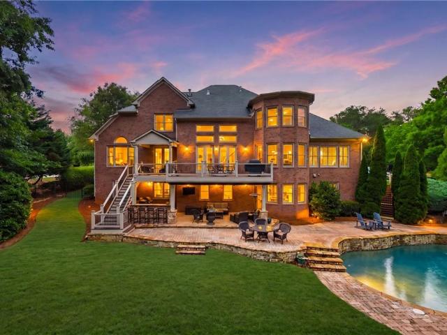 1032 Windsor Green Drive