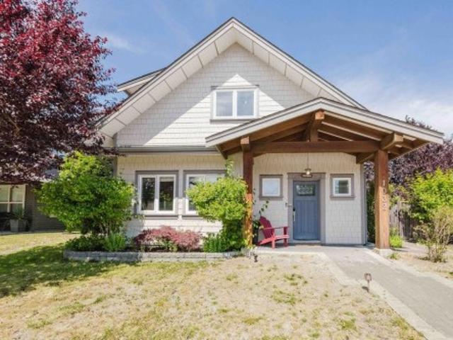 1032 Woodsworth Road, Gibsons, BC, V0N 1V7 house for sale | Listing ID R3140 | Royal LePage