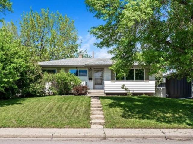 1032 89 Avenue Sw, Calgary, AB, T2V 0W4 house for sale | Listing ID A2318 | Royal LePage