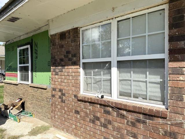 1033 Midway