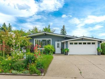 1033 A Avenue, Edmonton, AB, T6J 2H5 house for sale | Listing ID E4485 | Royal LePage