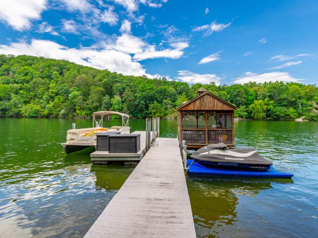 1033 Clift Cave Drive