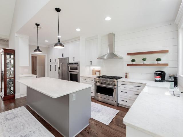 1033 Cooper Place Drive
