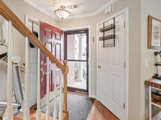 1033 somer chase ct