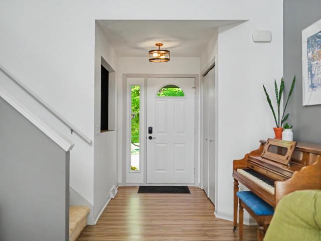 1033 Vista Ridge Drive