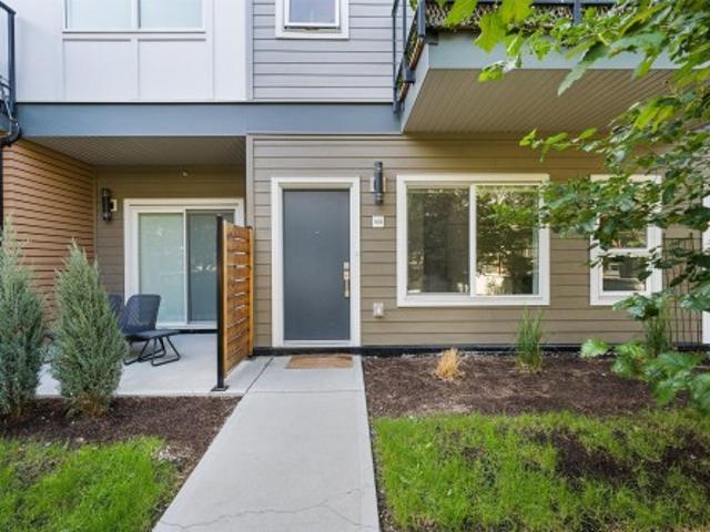 103 3 Mission Springs Drive, Kelowna, BC, V1W 0B2 house for sale | Listing ID 10400 | Royal LePage