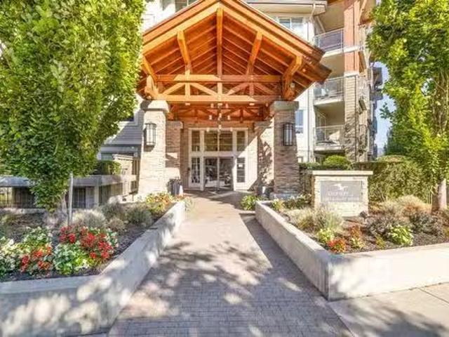 103 1093 Sunset Drive, Kelowna, BC, V1Y 9Z3 Single Family Pr.