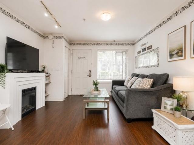 103 13958 Avenue, Surrey, BC, V3T 0B4 townhouse for sale | Listing ID R3174 | Royal LePage