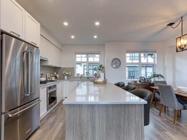 103 1 Mitchell Street, Coquitlam, BC, V3E 0N9 townhouse for sale | Listing ID R3174 | Royal LePage