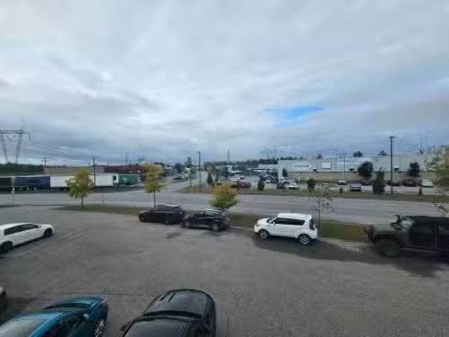 103 2315 Boul. Des Entreprises, Terrebonne Terrebonne, QC, J.