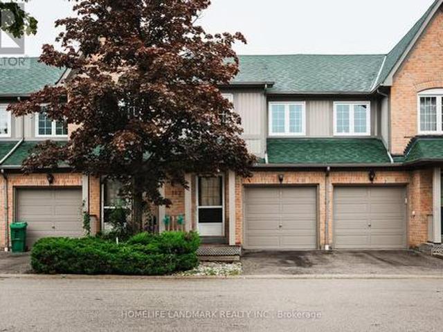 103 2 Thomas Street, Mississauga, ON, L5M 6C1 townhouse for sale | Listing ID W13771 | Royal LePage