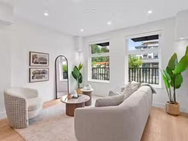 103 342 Mountain Highway, North Vancouver, BC, V7J 2K8 townh.