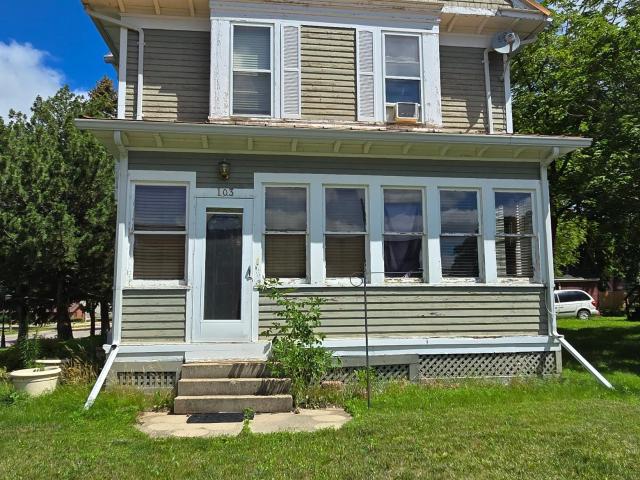 103 4th Street SE