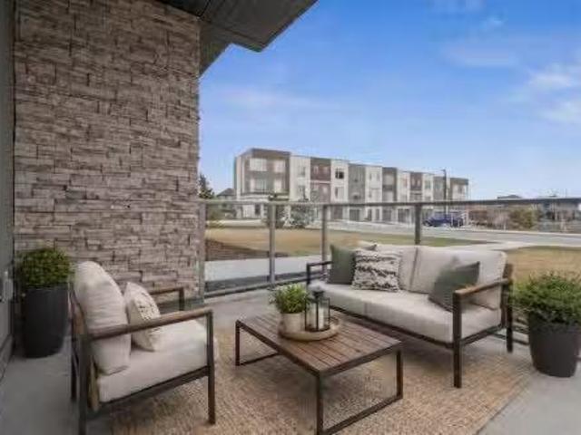 103 655 Shawnee Square Sw, Calgary, AB, T2Y 1E3 condo for sa.