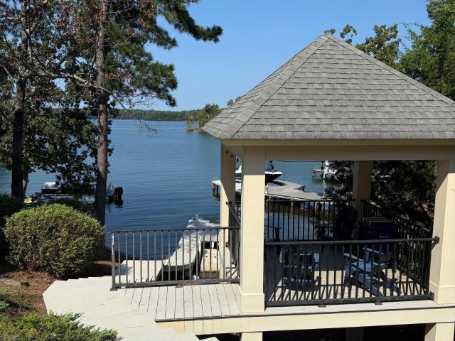 103 Cottage Loop