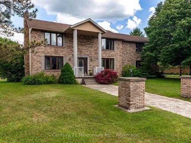 103 Cedar Court, Chatsworth, ON, N0H 1G0 house for sale | Listing ID X13474 | Royal LePage