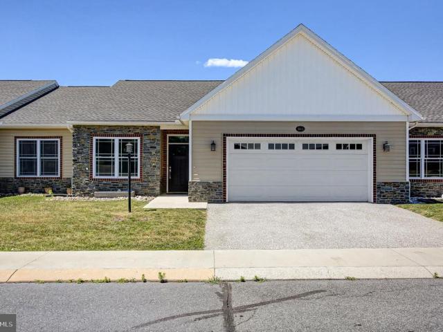 103 Blackbird Ln