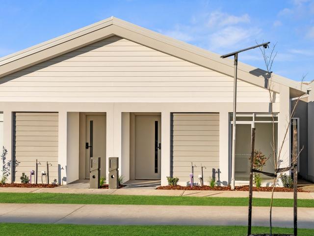 103 Burnbank Parade, CLYDE NORTH, VIC 3978