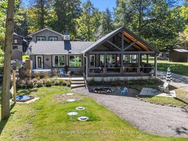 103 Green Point Road, Tiny, ON, L9M 2H7 Luxury House for sale | Listing ID S13822 | Royal LePage Carriage Trade Luxury Properties