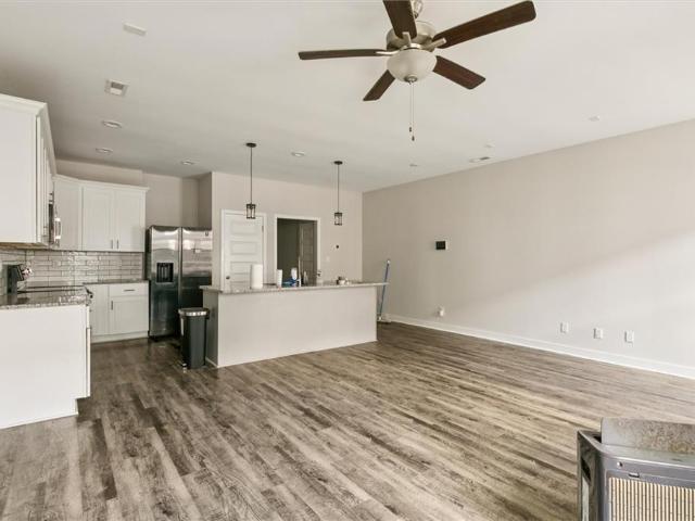 103 Daybeacon ST