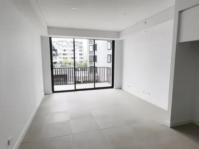 103 Dalmeny Ave, Sydney