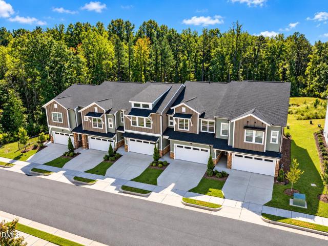 103 Deardom Way
