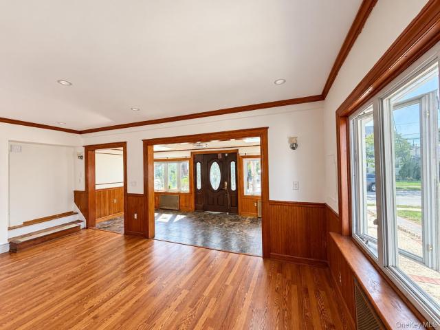 103 E Saint Marks Place