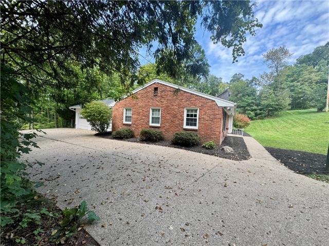 103 Highland Dr