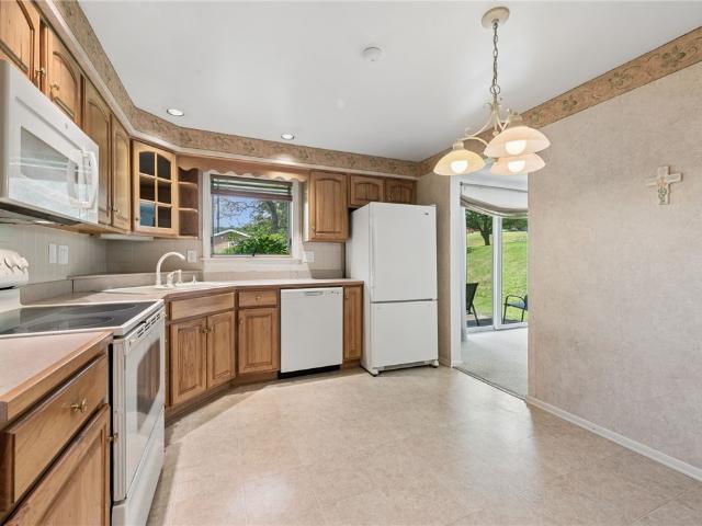 103 Jeanine Ct