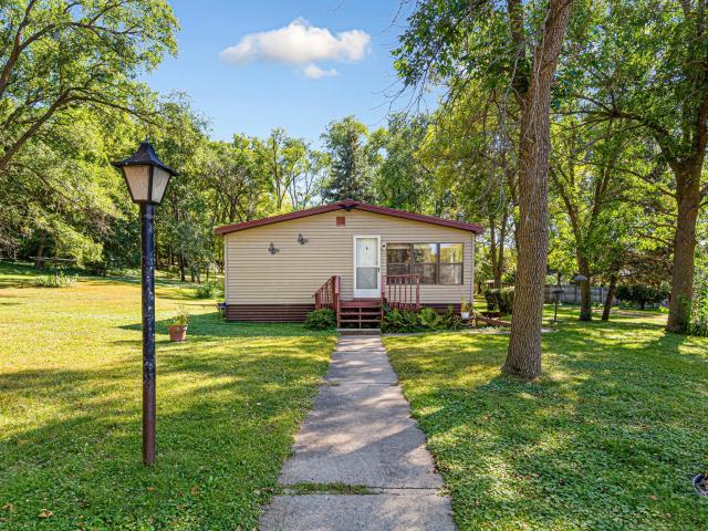 103 Ladd Street W