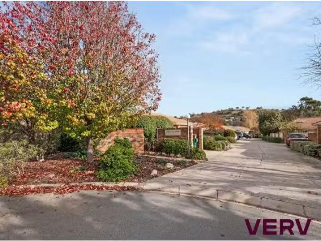 10/3 Lappin Place, Gordon Townhouse for rent Listed by Louise.