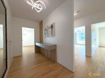 103 m² Wohnkomfort | Moderne 3 Zimmer Neubauwohnung mit Loggia & Top Anbindung. Baujahr 2017!
