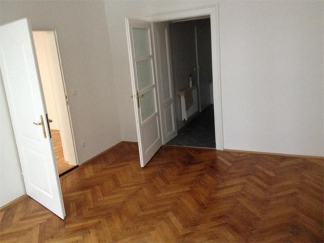 103 m² Altbauwohnung in der Pilgramgasse Familien oder WG geeignet