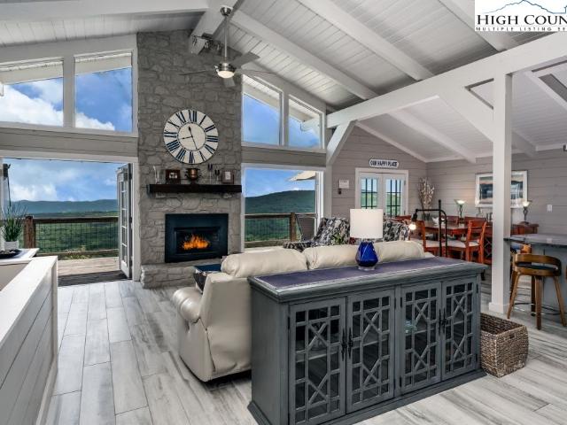 103 Mockingbird Lane