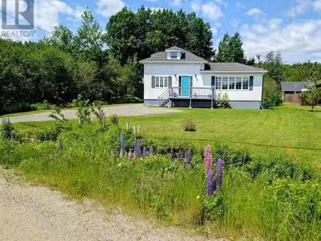 103 Main Street N, Glovertown, NL, A0G 2L0 house for sale L.