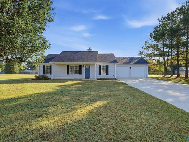 103 Meadow Green Dr, New Market, AL 35761