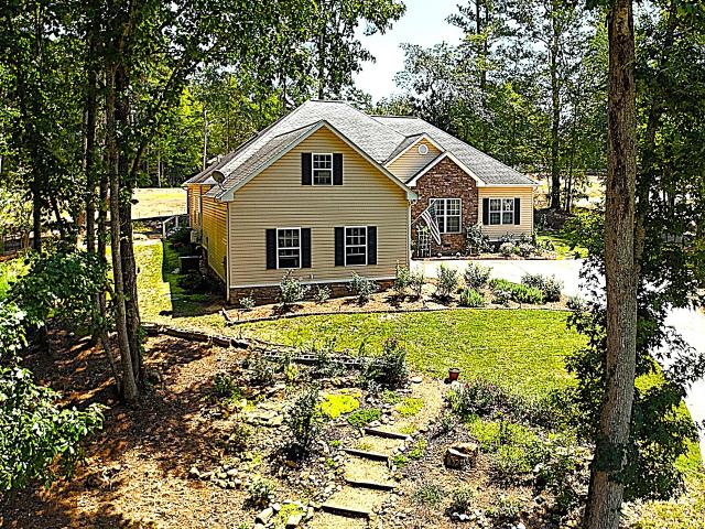 103 Meadowbrook Lane