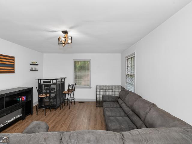 103 Meeks Terrace