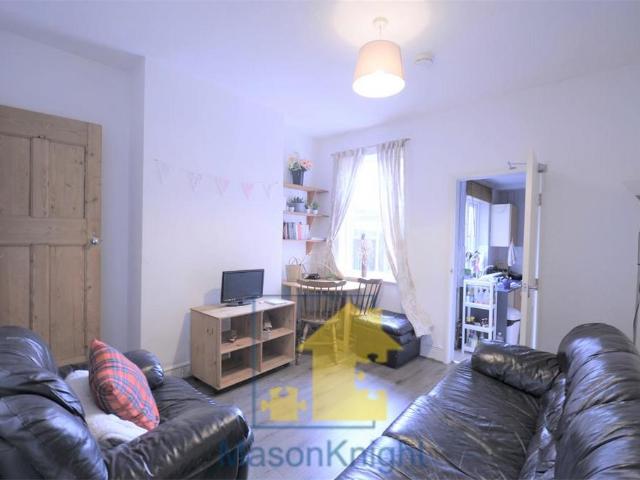 103 Milner Road, Stirchley, B29 7RG, United Kingdom | 3 bed townhouse for rent #136263433 | Rentberry