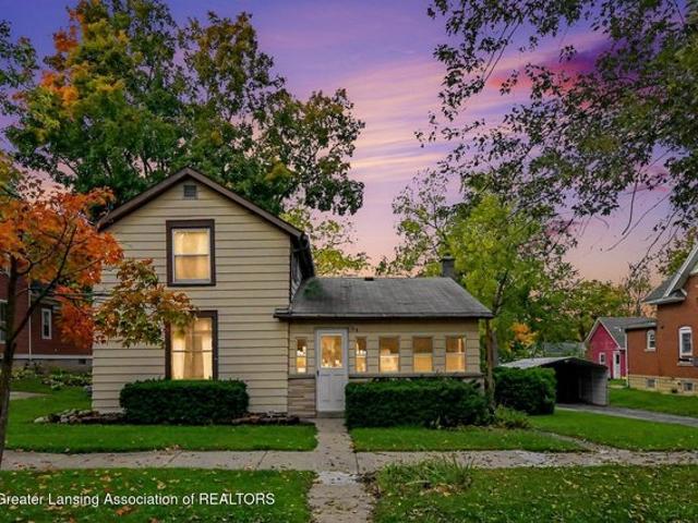 103 N Lansing St, Saint Johns, MI 48879
