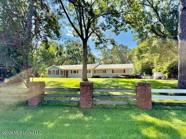 103 S Hurricane Road